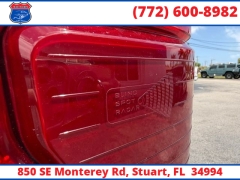Used 2021  Ford Super Duty F-250 4WD LARIAT Crew Cab SRW 6&period;75' Box at Victory Auto Store near Stuart&comma; FL