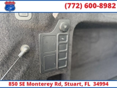 Used 2019  Land Rover Discovery 4d SUV SE at Victory Auto Store near Stuart&comma; FL