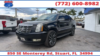 Used 2007  Cadillac Escalade EXT 4d SUV AWD at Victory Auto Store near Stuart&comma; FL