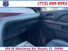 Used 2010  Cadillac Escalade 4d SUV AWD Luxury at Victory Auto Store near Stuart&comma; FL