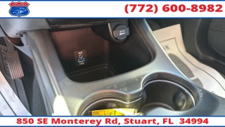 Used 2019  Dodge Journey 4d SUV FWD SE Value Pkg at Victory Auto Store near Stuart&comma; FL