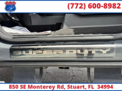 Used 2021  Ford Super Duty F-250 4WD LARIAT Crew Cab SRW 6&period;75' Box at Victory Auto Store near Stuart&comma; FL