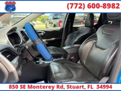 Used 2018  Jeep Cherokee Trailhawk 4x4 at Victory Auto Store near Stuart&comma; FL