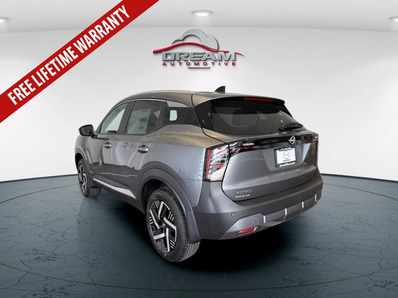 2026 Nissan Kicks SV photo 3