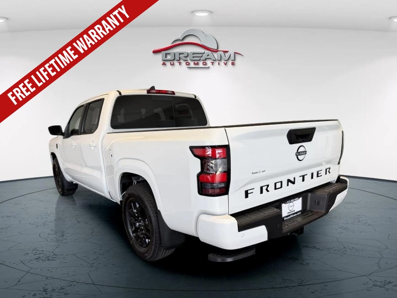 2026 Nissan Frontier SV photo 3