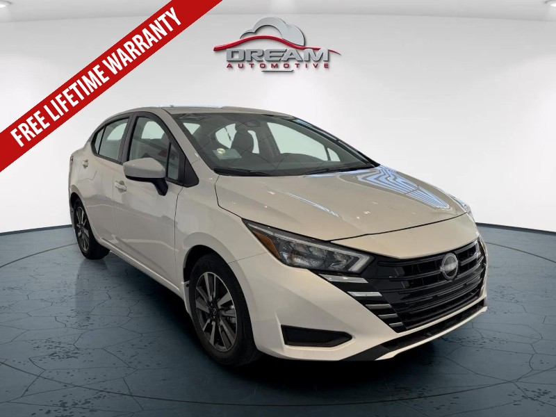 2025 Nissan Versa SV's photo