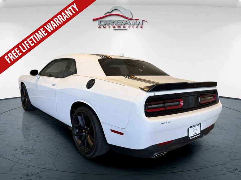 2023 Dodge Challenger GT photo 4