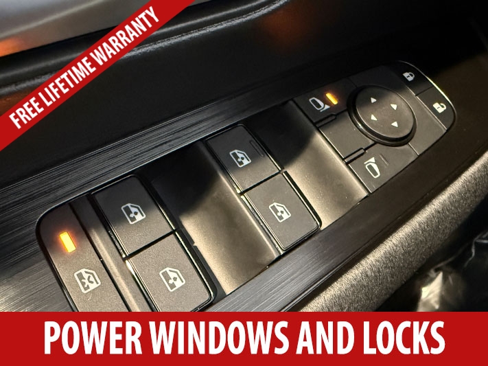 2026 Nissan Kicks SV photo 2