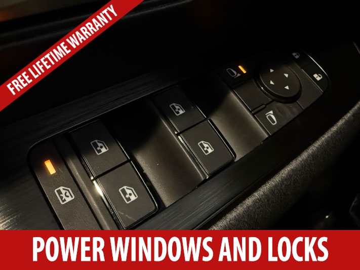 2026 Nissan Kicks SV photo 2