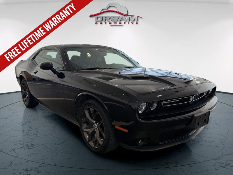 2017 Dodge Challenger SXT Plus