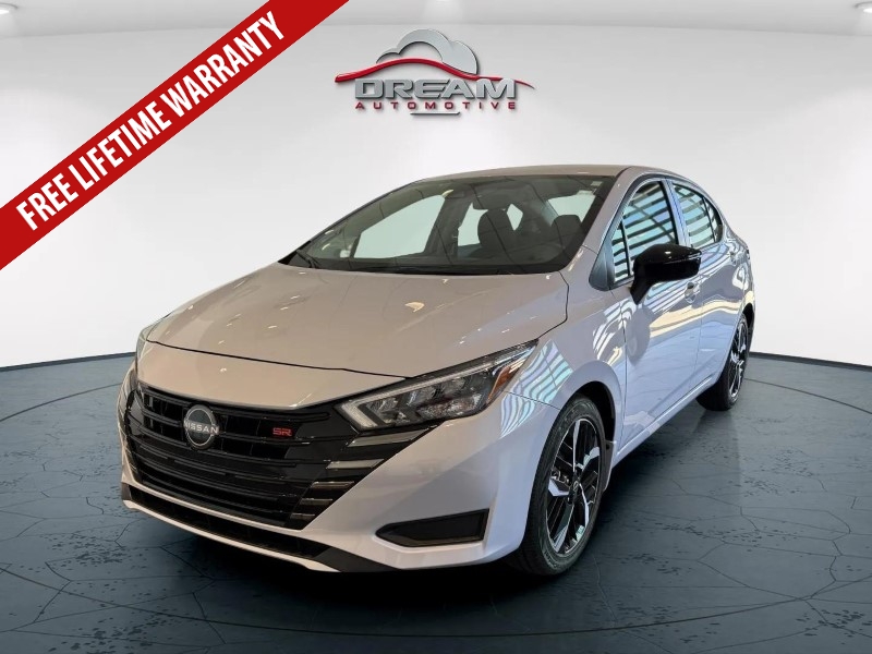 2025 Nissan Versa SR photo 3