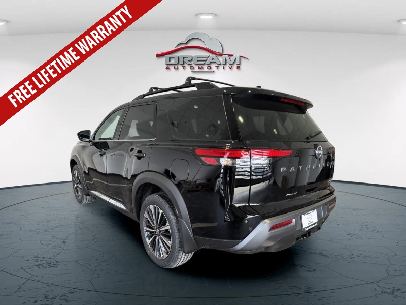 new 2026 NISSAN PATHFINDER Platinum
