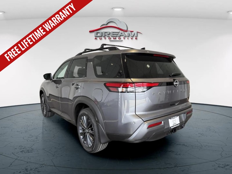 new 2026 NISSAN PATHFINDER SL