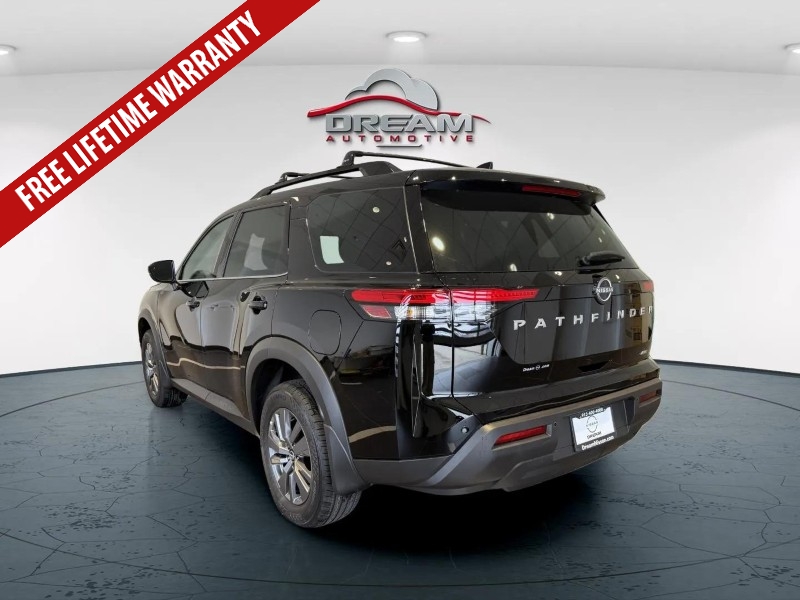 2025 Nissan Pathfinder SV photo 3