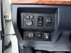 Used 2019  Toyota Tundra 4WD CrewMax 1794 5&period;7L at Headlight Motor Group near Lewiston&comma; ME