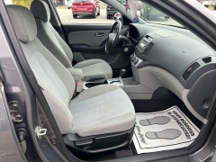 Used 2009  Hyundai Elantra 4d Sedan GLS Auto at Headlight Motor Group near Lewiston&comma; ME