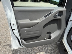 Used 2019  Nissan Frontier 4WD Crew Cab SV Auto at Headlight Motor Group near Lewiston&comma; ME