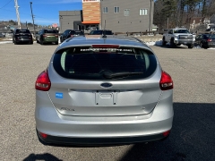 Used 2018  Ford Focus 4d Hatchback SE at Headlight Motor Group near Lewiston&comma; ME