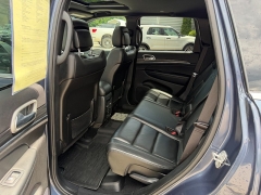 Used 2021  Jeep Grand Cherokee Limited 4x4 at Headlight Motor Group near Lewiston&comma; ME