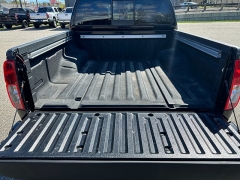 Used 2016  Nissan Frontier 4WD Crew Cab PRO-4X Auto at Headlight Motor Group near Lewiston&comma; ME