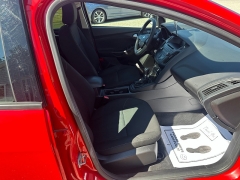 Used 2015 Ford Focus 4d Hatchback SE at Headlight Motor Group near Lewiston, ME