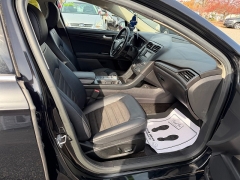 Used 2018  Ford Fusion Hybrid 4d Sedan SE at Headlight Motor Group near Lewiston&comma; ME