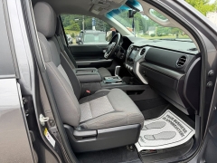 Used 2014  Toyota Tundra 4WD Double Cab SR5 5&period;7L at Headlight Motor Group near Lewiston&comma; ME