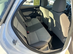 Used 2014  Ford Focus 4d Sedan SE at Headlight Motor Group near Lewiston&comma; ME