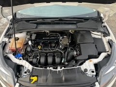 Used 2014  Ford Focus 4d Sedan Titanium at Headlight Motor Group near Lewiston&comma; ME