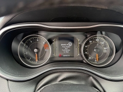 Used 2020  Jeep Cherokee 4d SUV 4WD Latitude Plus Altitude 2&period;4L at Headlight Motor Group near Lewiston&comma; ME