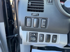 Used 2012  Toyota Tacoma 4WD Double Cab Short Bed Auto at Headlight Motor Group near Lewiston&comma; ME