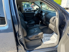 Used 2019  Nissan Frontier 4WD Crew Cab PRO-4X Auto at Headlight Motor Group near Lewiston&comma; ME
