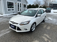 Used 2014  Ford Focus 4d Sedan Titanium at Headlight Motor Group near Lewiston&comma; ME