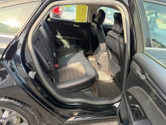 Used 2018  Ford Fusion Hybrid 4d Sedan SE at Headlight Motor Group near Lewiston&comma; ME