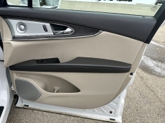 Used 2017  Lincoln MKX 4d SUV AWD Reserve 2&period;7T at Headlight Motor Group near Lewiston&comma; ME