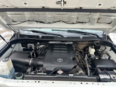 Used 2018  Toyota Tundra 4WD Double Cab SR 4&period;6L at Headlight Motor Group near Lewiston&comma; ME