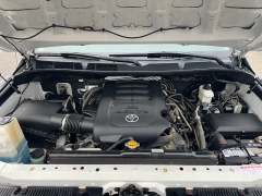 Used 2016  Toyota Tundra 4WD Double Cab SR 4.6L at Headlight Motor Group near Lewiston, ME