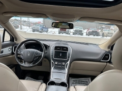 Used 2017  Lincoln MKX 4d SUV AWD Reserve 2&period;7T at Headlight Motor Group near Lewiston&comma; ME