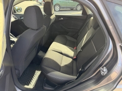 Used 2014  Ford Focus 4d Hatchback SE at Headlight Motor Group near Lewiston&comma; ME