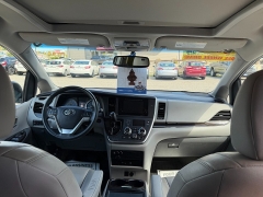 Used 2017  Toyota Sienna 4d Wagon XLE Premium AWD at Headlight Motor Group near Lewiston&comma; ME