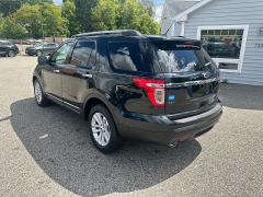 Used 2014 Ford Explorer 4d SUV FWD XLT at Headlight Motor Group near Lewiston, ME