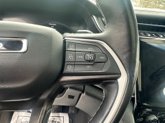 Used 2021  Jeep Grand Cherokee L Limited 4x4 at Headlight Motor Group near Lewiston&comma; ME