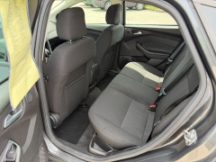 Used 2017  Ford Focus 4d Hatchback SEL at Headlight Motor Group near Lewiston&comma; ME