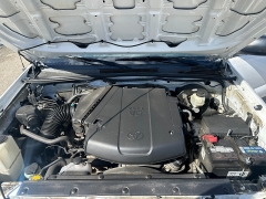 Used 2015  Toyota Tacoma 4WD Double Cab Long Bed at Headlight Motor Group near Lewiston&comma; ME