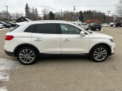Used 2017  Lincoln MKX 4d SUV AWD Reserve 2&period;7T at Headlight Motor Group near Lewiston&comma; ME