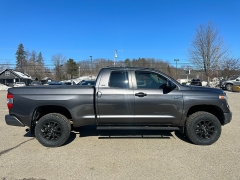 Used 2018  Toyota Tundra 4WD Double Cab SR 5&period;7L at Headlight Motor Group near Lewiston&comma; ME