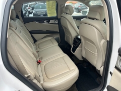 Used 2017  Lincoln MKX 4d SUV AWD Reserve 2&period;7T at Headlight Motor Group near Lewiston&comma; ME