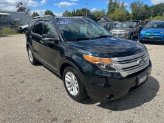 Used 2014 Ford Explorer 4d SUV FWD XLT at Headlight Motor Group near Lewiston, ME