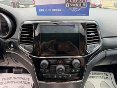 Used 2021  Jeep Grand Cherokee Limited 4x4 at Headlight Motor Group near Lewiston&comma; ME