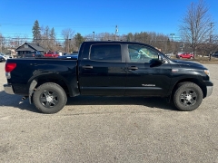 Used 2009  Toyota Tundra 4WD Crew Max 5&period;7L SR5 at Headlight Motor Group near Lewiston&comma; ME